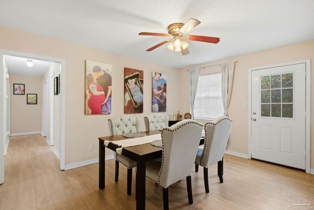 620 Carondelay Dr, Pensacola, FL 32506