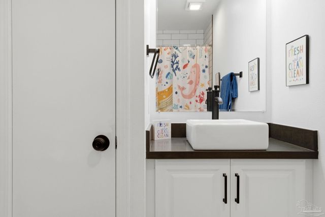 620 Carondelay Dr, Pensacola, FL 32506