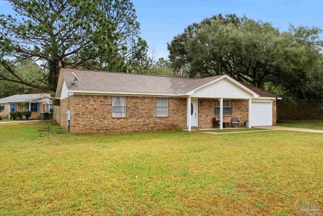 620 Carondelay Dr, Pensacola, FL 32506