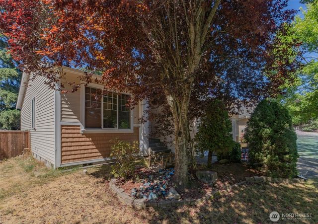 10469 Yelm Terra Street SE, Yelm, WA 98597