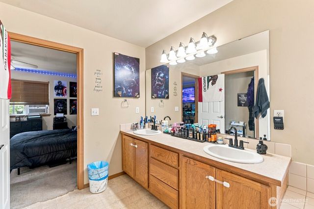 10469 Yelm Terra Street SE, Yelm, WA 98597