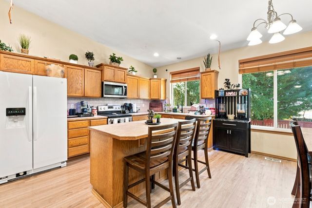 10469 Yelm Terra Street SE, Yelm, WA 98597