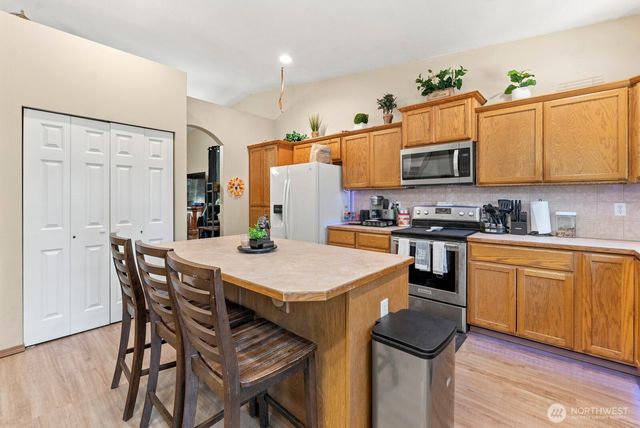 10469 Yelm Terra Street SE, Yelm, WA 98597