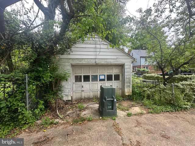 4832 46TH ST NW, Washington, DC 20016