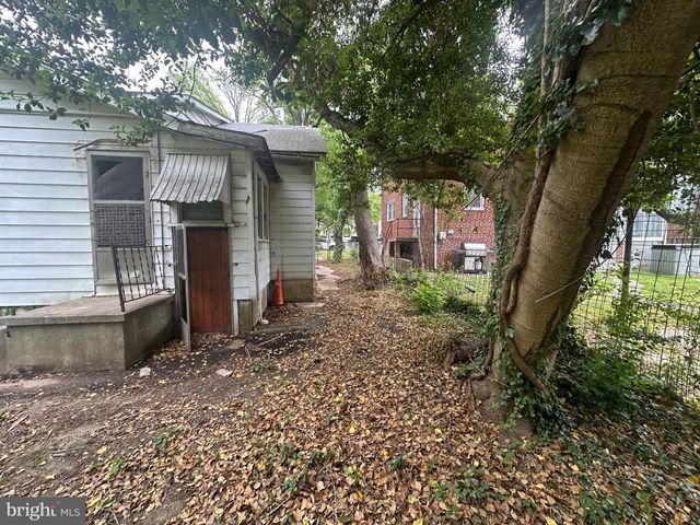 4832 46TH ST NW, Washington, DC 20016
