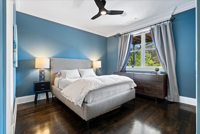 823 W WOLFRAM Street 2E, Chicago, IL 60657