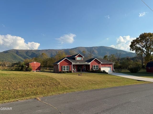 2221 Meadowbrook Lane, Sevierville, TN 37862