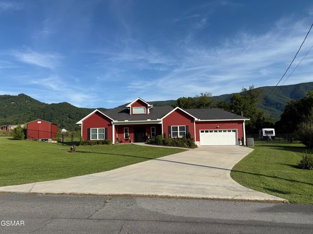 2221 Meadowbrook Lane, Sevierville, TN 37862