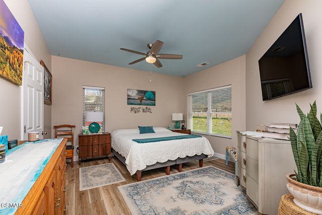 2221 Meadowbrook Lane, Sevierville, TN 37862