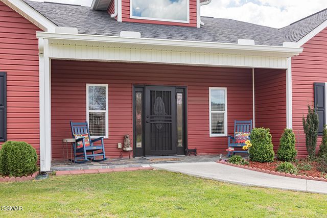 2221 Meadowbrook Lane, Sevierville, TN 37862