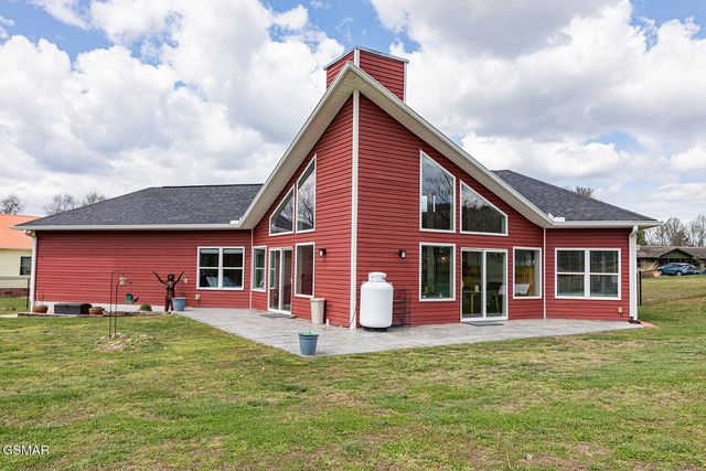 2221 Meadowbrook Lane, Sevierville, TN 37862
