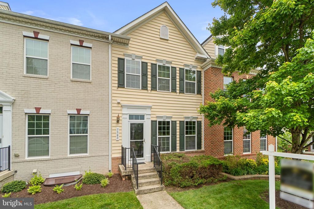 Image 2 of property listing at 7563 WILLOW BOTTOM RD, Sykesville, MD 21784