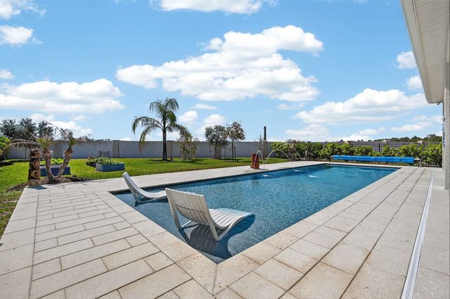 94 DEL PALMA DRIVE, Palm Coast, FL 32137