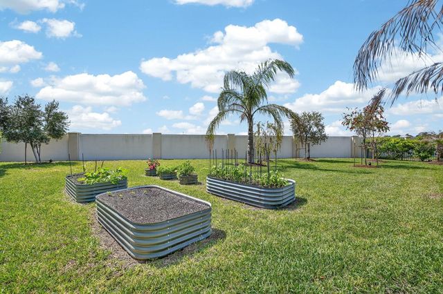 94 DEL PALMA DRIVE, Palm Coast, FL 32137