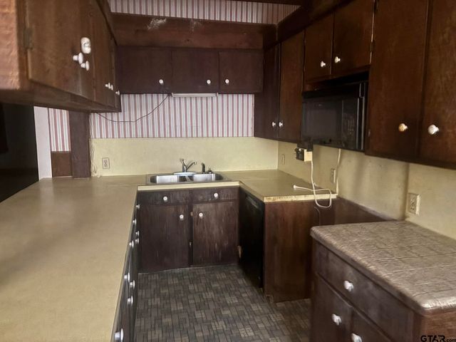 2141 N HWY 271, Pittsburg, TX 75686
