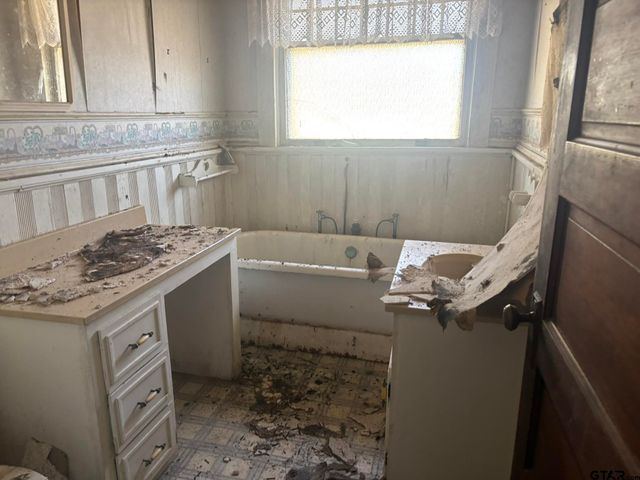 2141 N HWY 271, Pittsburg, TX 75686