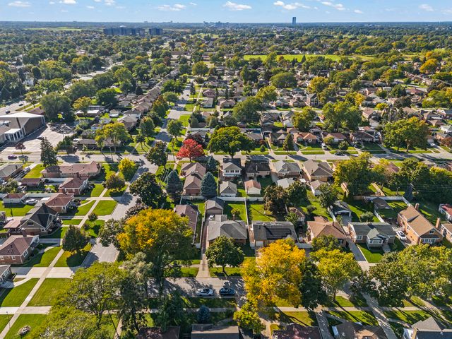 1944 Stratford Avenue, Westchester, IL 60154