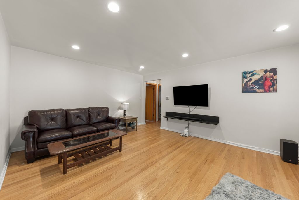 1944 Stratford Avenue, Westchester, IL 60154 — photo 3