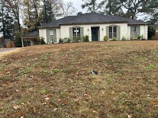 7953 WOODFORD LN, Germantown, TN 38138