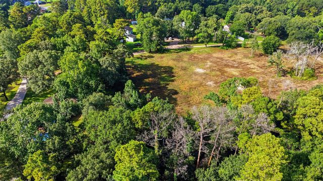 24763 Plantation Estates Circle, Porter, TX 77365