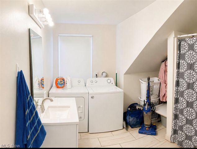 3589 W 139 Street, Cleveland, OH 44111