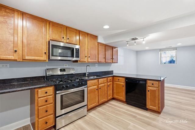 4558 N Kostner Avenue G, Chicago, IL 60630