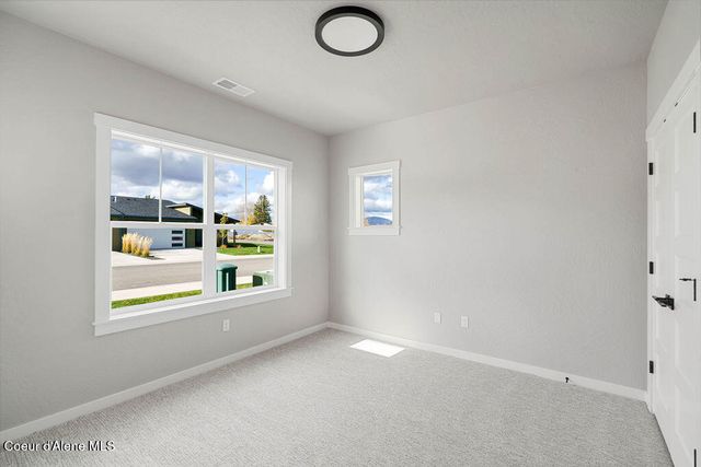 7388 N Breaux Dr, Coeur D'alene, ID 83815