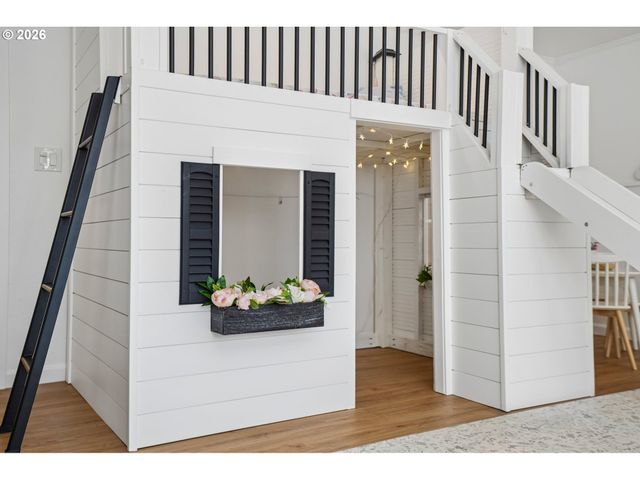 1432 GREENTREE Cir, Lake Oswego, OR 97034