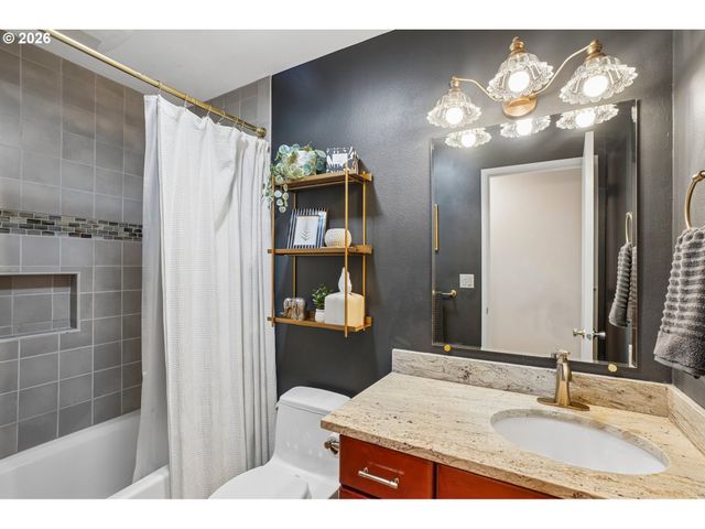 1432 GREENTREE Cir, Lake Oswego, OR 97034