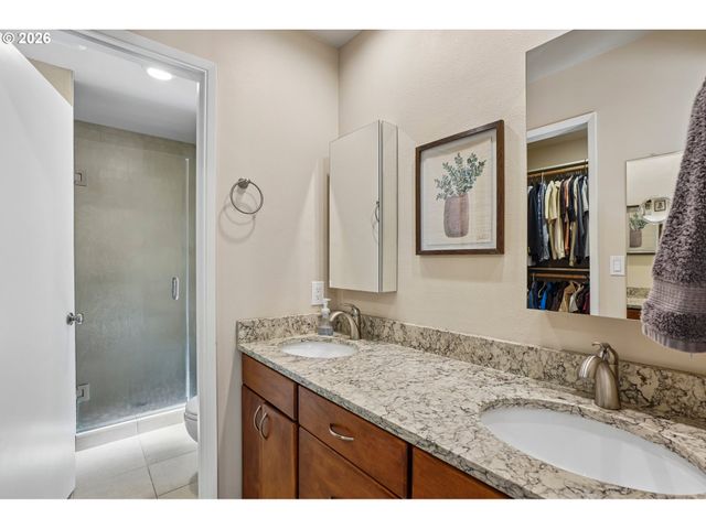 1432 GREENTREE Cir, Lake Oswego, OR 97034