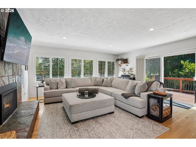 1432 GREENTREE Cir, Lake Oswego, OR 97034