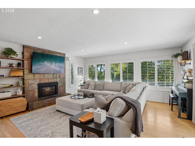 1432 GREENTREE Cir, Lake Oswego, OR 97034