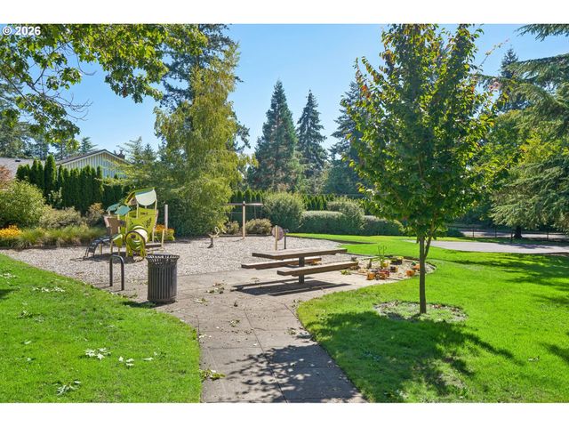 1432 GREENTREE Cir, Lake Oswego, OR 97034