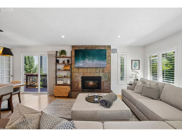1432 GREENTREE Cir, Lake Oswego, OR 97034