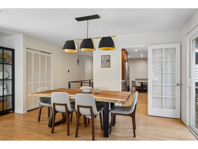 1432 GREENTREE Cir, Lake Oswego, OR 97034