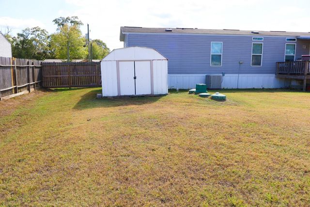 21625 County Road 3749d, Cleveland, TX 77327