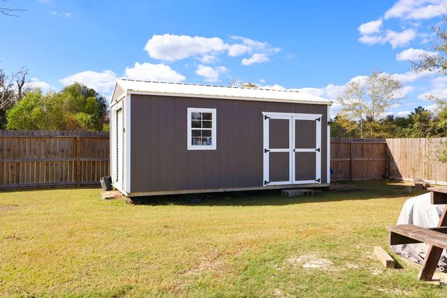 21625 County Road 3749d, Cleveland, TX 77327