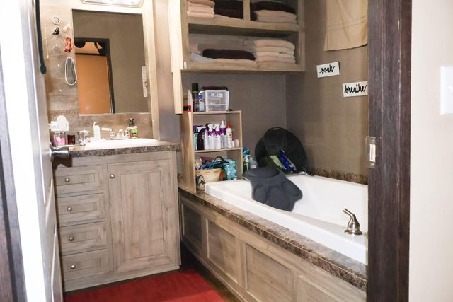 21625 County Road 3749d, Cleveland, TX 77327