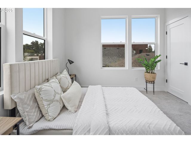 4732 Se 65TH Ave, Portland, OR 97206