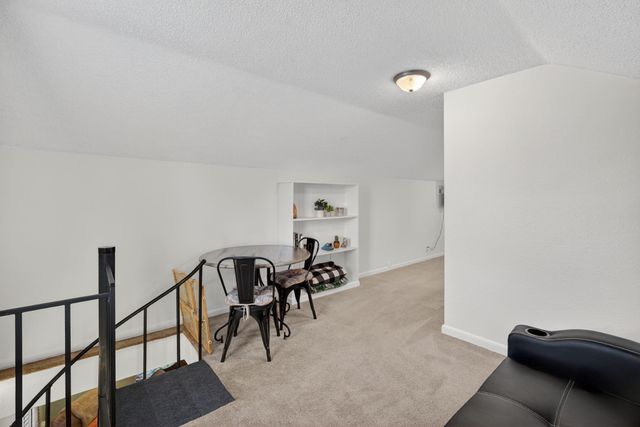 100 4th Avenue SE, Altoona, IA 50009