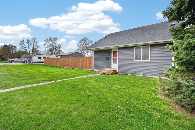 100 4th Avenue SE, Altoona, IA 50009