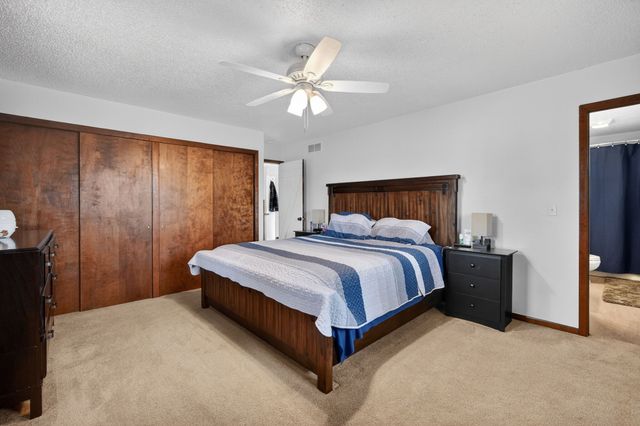 100 4th Avenue SE, Altoona, IA 50009