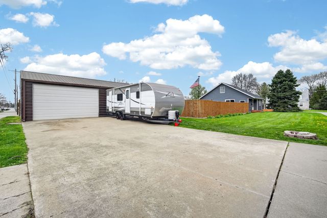 100 4th Avenue SE, Altoona, IA 50009