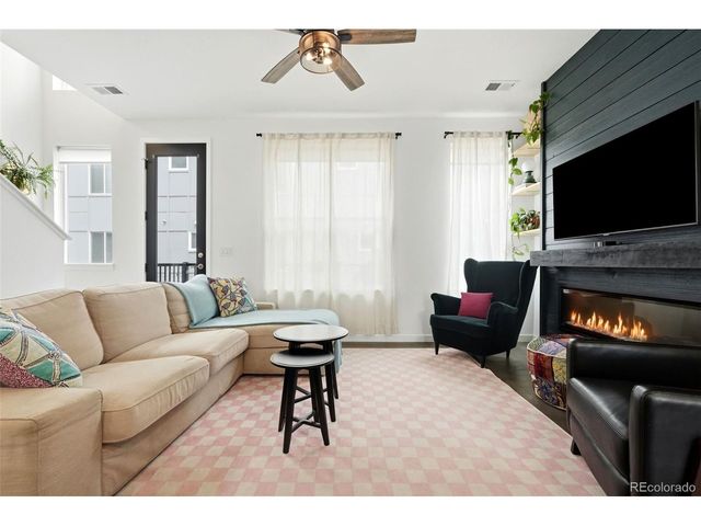 8711 E Hampden Ave 11, Denver, CO 80231