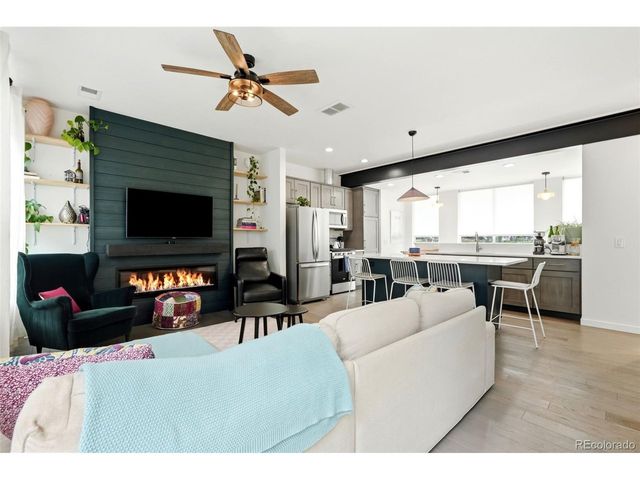 8711 E Hampden Ave 11, Denver, CO 80231