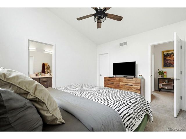 8711 E Hampden Ave 11, Denver, CO 80231