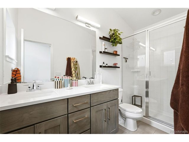 8711 E Hampden Ave 11, Denver, CO 80231