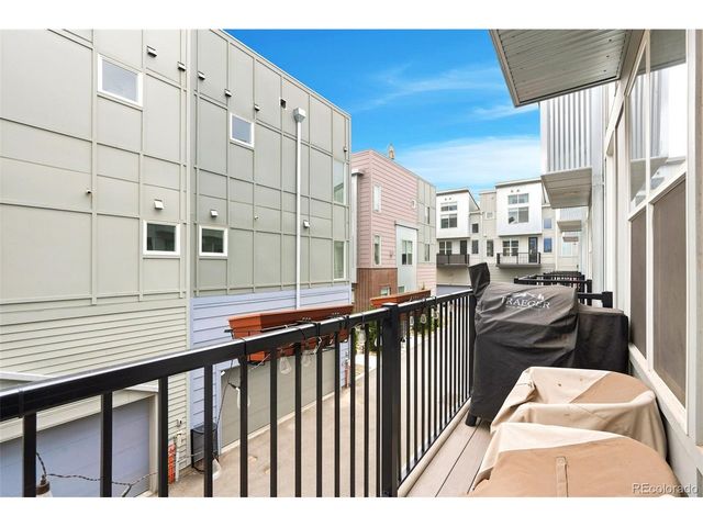 8711 E Hampden Ave 11, Denver, CO 80231
