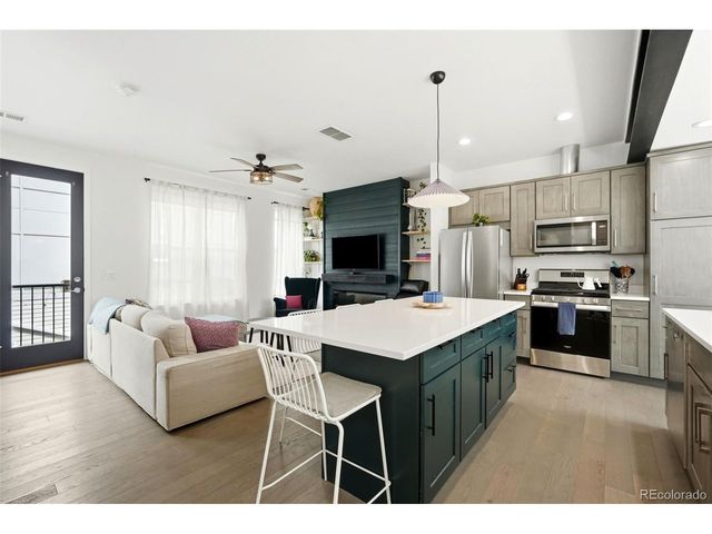 8711 E Hampden Ave 11, Denver, CO 80231