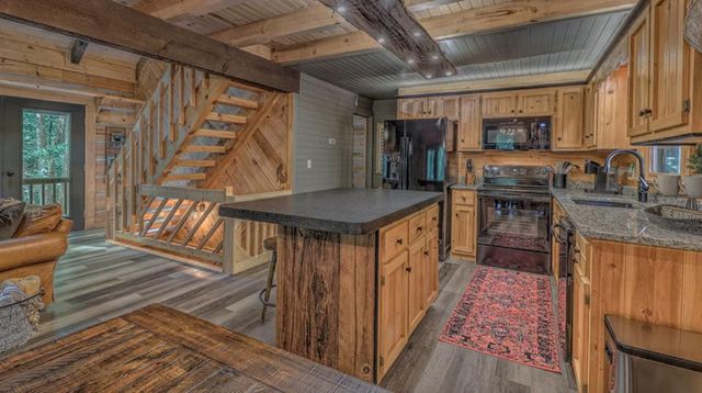 70 Stanley Creek Cross, Blue Ridge, GA 30513